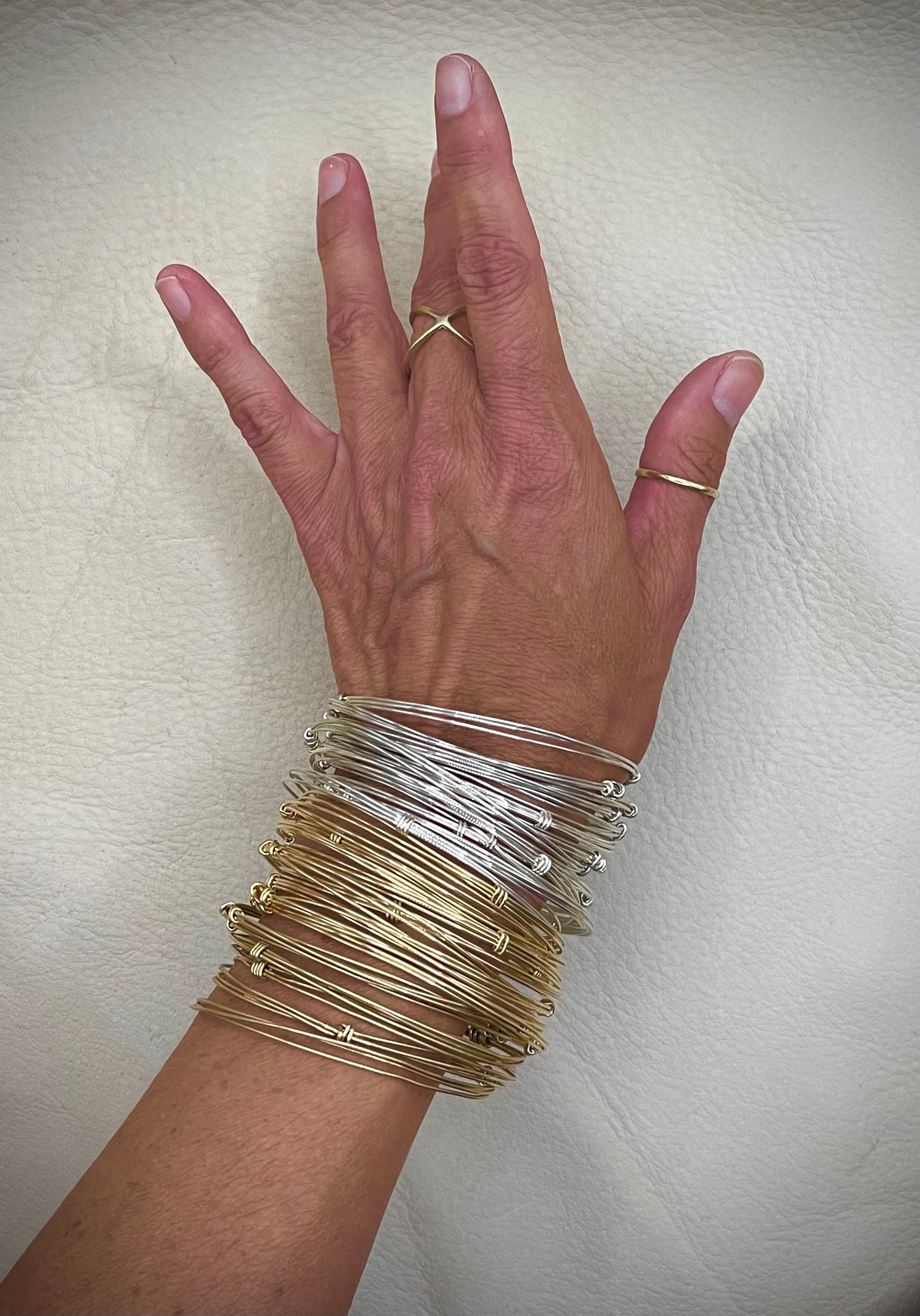 Metal infinity bracelet
