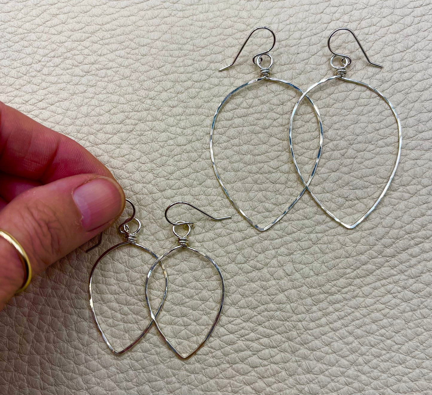 LEAVES HOOP