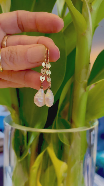 Heirloom Stick Pearl Earring